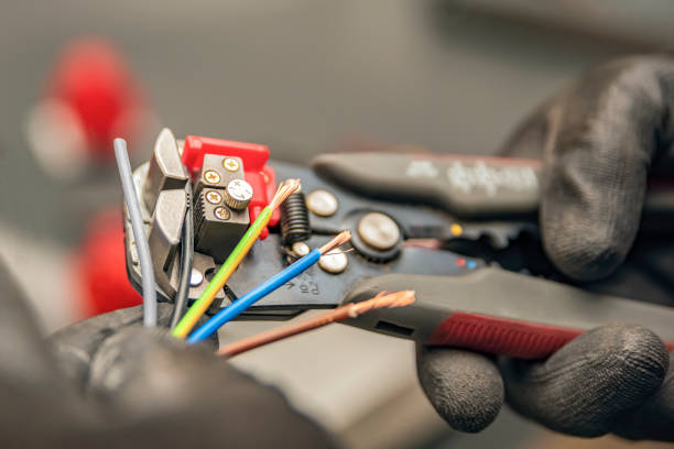 Best Affordable Electrician  in Friars Point, MS